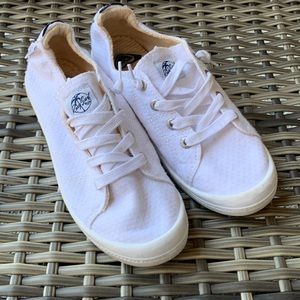 Woman’s Roxy shoes